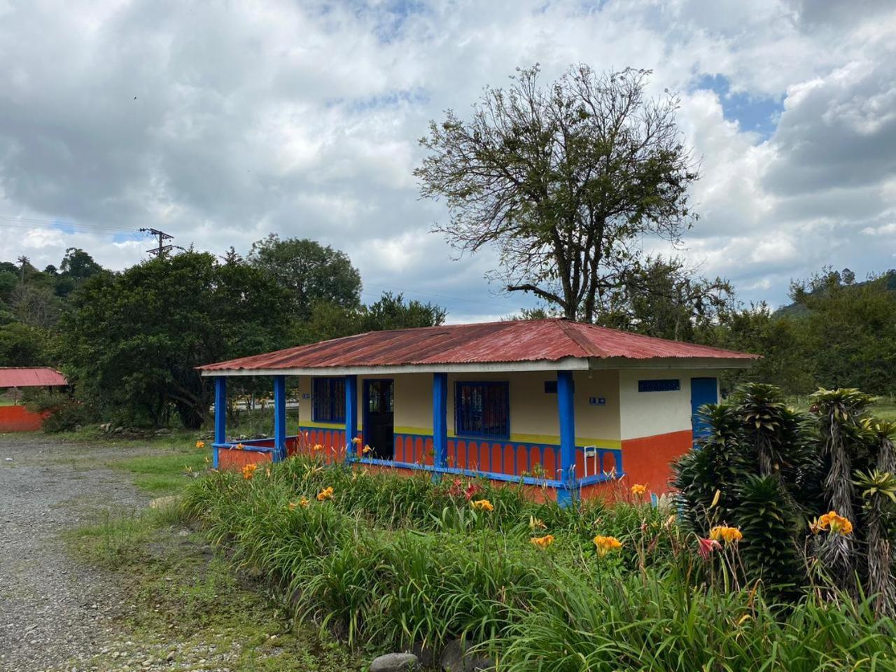 Brisas Del Rio Salento Pensionat Exteriör bild